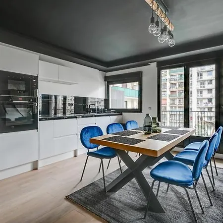 184 Quatro - Superb In Paris. Apartment *